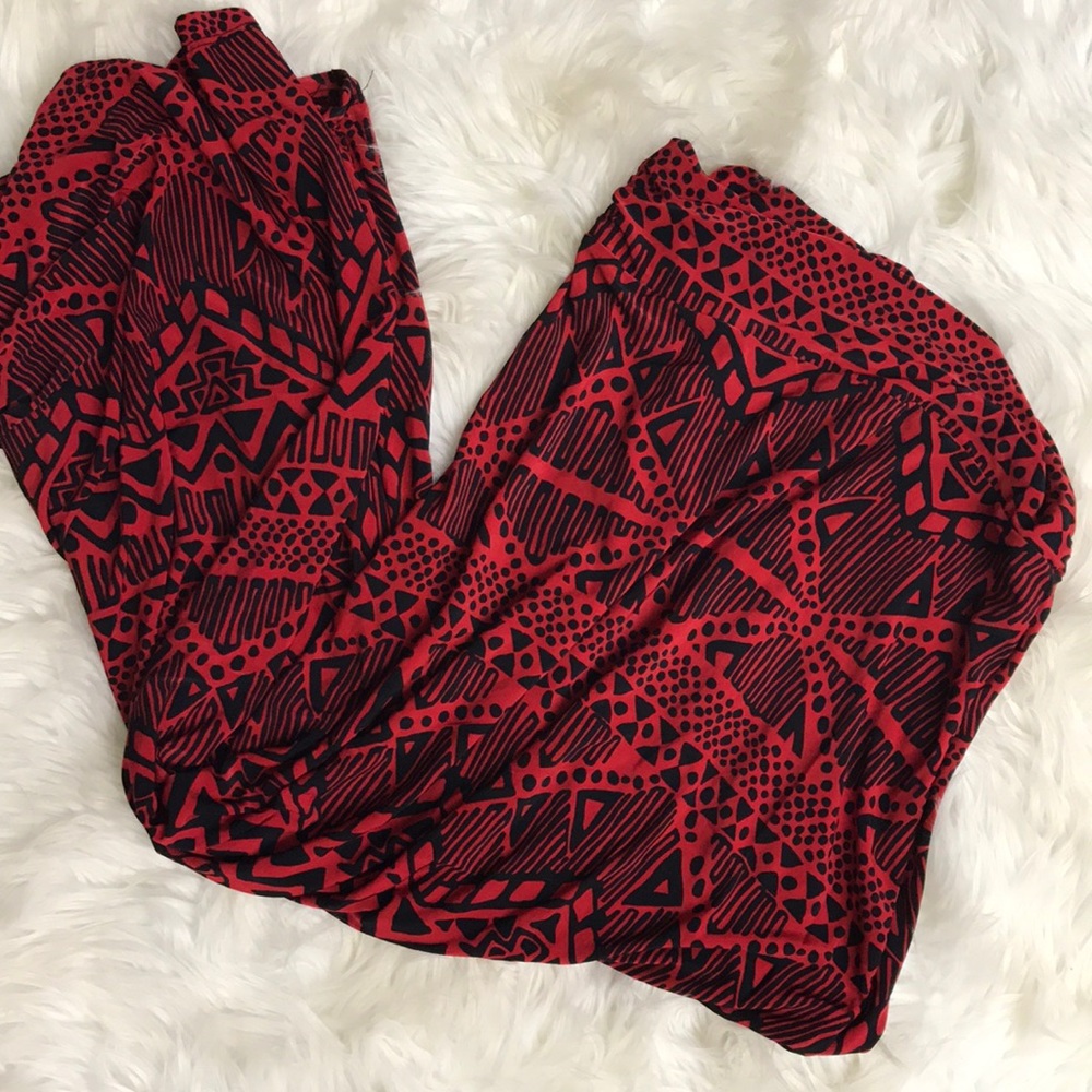 Aztec print maxi skirt. Hard to let go of!